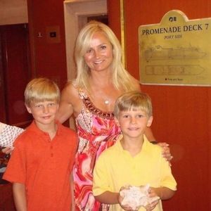 Meet your Posher, Loreen